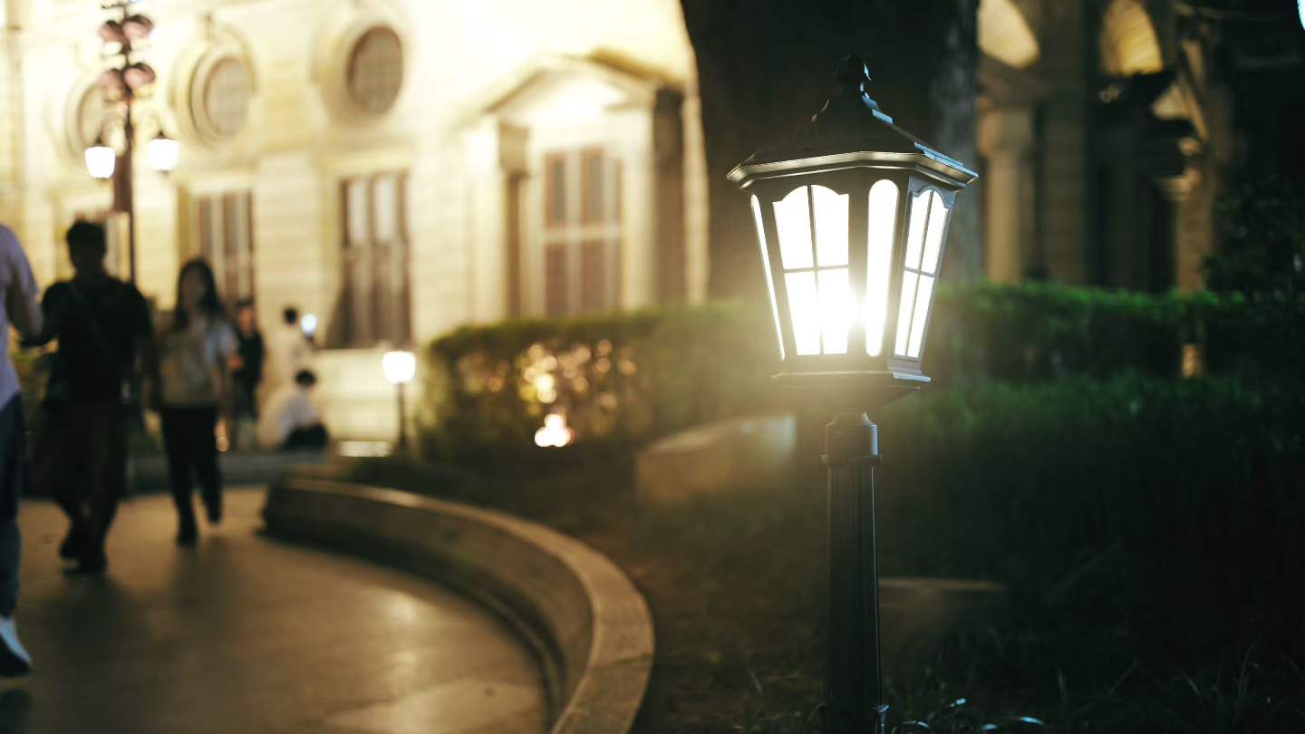 夜间路灯摄影作品